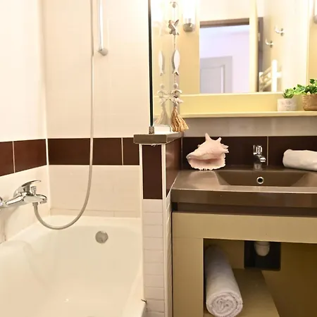 Le Village - C6013 By Interhome * Saint-Raphaël